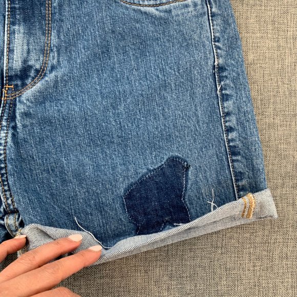 Women's Zara Blue Denim Shorts Disney‎ Cuffed Cotton Size 4 - Picture 5 of 9